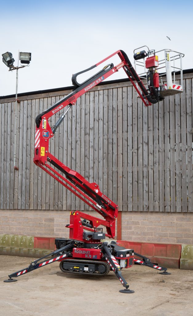 Hinowa Gold lift raised up